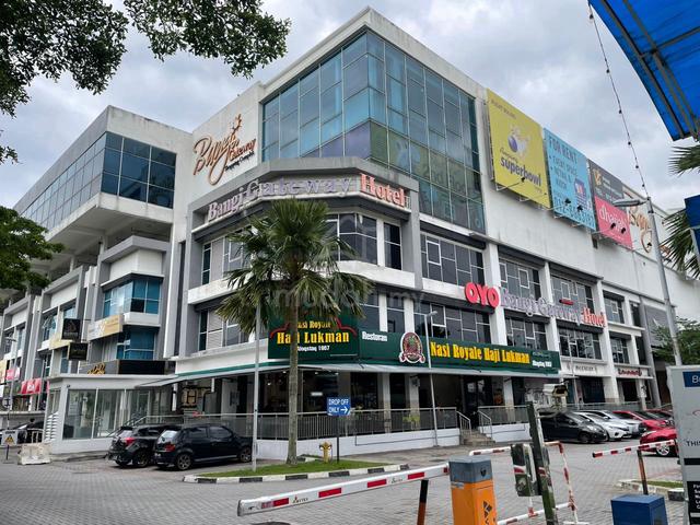 3 Sty EndLot Shop Bangi Avenue Bandar Baru Bangi 1