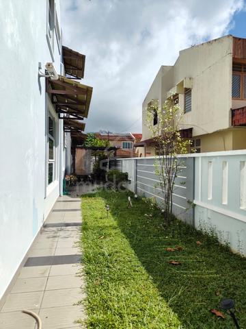 2 Storey Semi-D Land Area 4000’ Renovated @ Sungai Ara Bayan Lepas 1