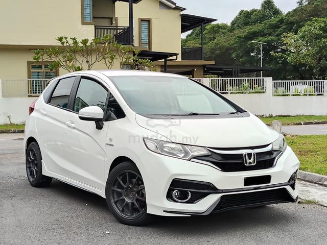 2019 Honda JAZZ 1.5 HYBRID Rs Bodykit Good Conditi - 1
