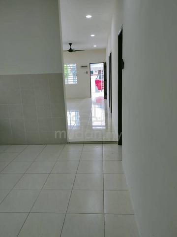 Rumah Teres Semi D UNTUK Dijual(Setiawan, Manjung) 1