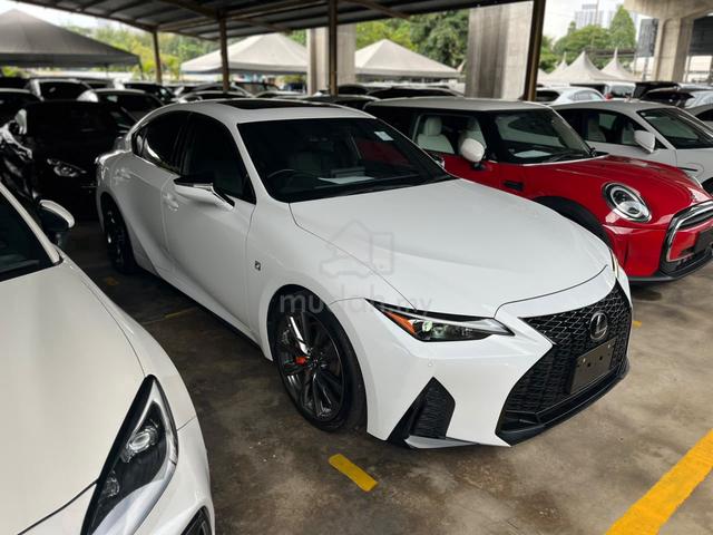 2022 Lexus IS300 2.0 F-SPORT| S.ROOF |BLACK LTR - 2