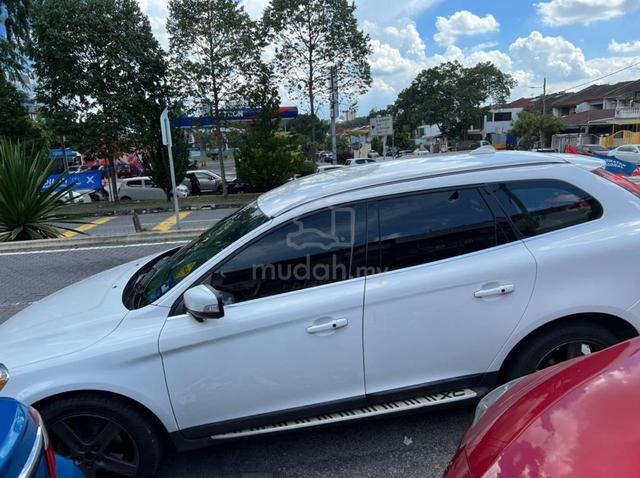 2009 Volvo XC60 T6 AWD R-Design - Replaced Engine - 5