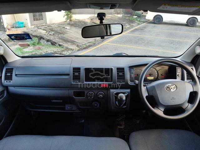 2023 Toyota Hiace 2.5 (M) Window Low Roof 14 Seat - 5