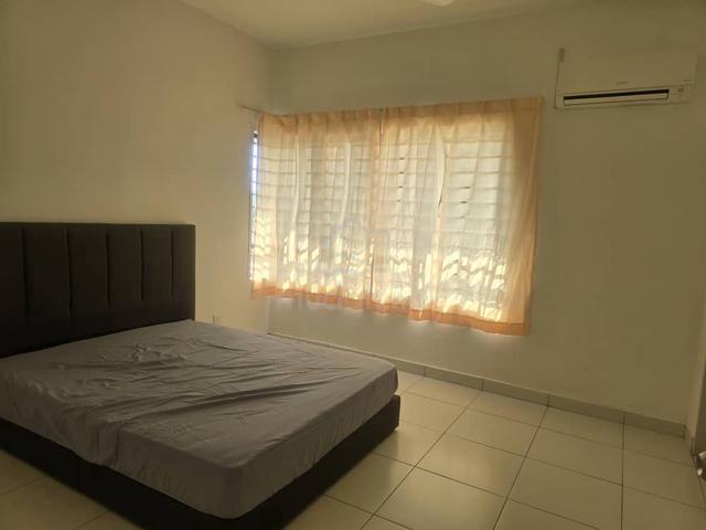 (Almost Fully) 2 Storey House Bandar Mahkota Banting Jln Galaksi Livia 1