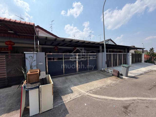 Bukit Indah Single Storey (Near Bus stop) 1