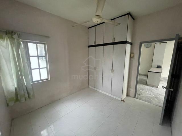 Sri Tanjung Apartment (Puchong) 3