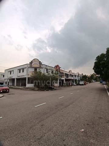 Taman Tanjung Puteri Double Storey Shop Lot Corner lot Pasir Gudang 1