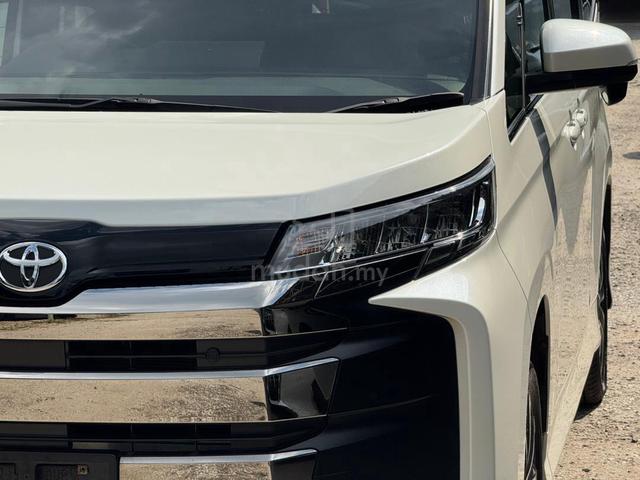2023 Toyota VOXY 2.0 S-Z (A) - 5