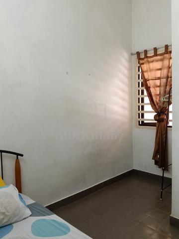 Bilik Sewa Di Kota Seriemas , Nilai Berdekatan Sepang,Klia, & Enstek 1