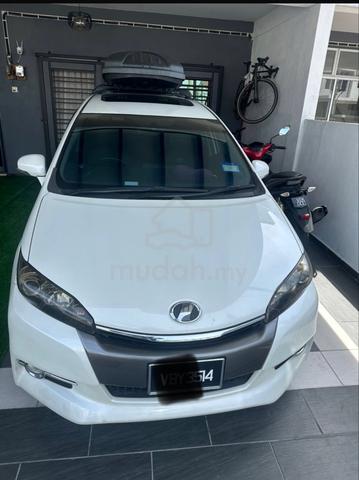 2013 Toyota WISH 1.8 S FACELIFT (A) - 1