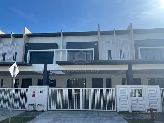 Negeri Sembilan Bandar Sri Sendayan 2-Storey Terraced House For Sale 1