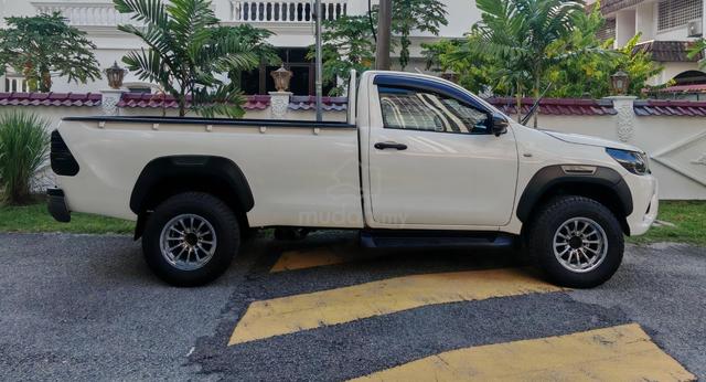 2019 Toyota HILUX 2.4 FACELIFT (M) - 5