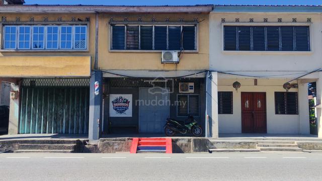 Rumah kedai di Pekan Junjong Sempadan Penang dan Kedah ( FREEHOLD ) 1