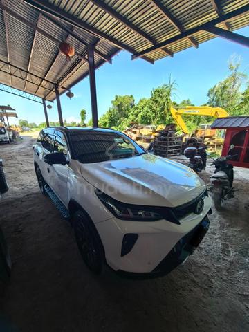 2024 Toyota FORTUNER 2.8 VRZ MY21 (A)4X4 FULL LOAN - 1
