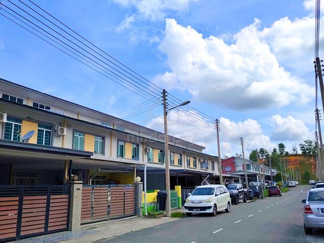 Fully Renovated – Taman La Gloxinia Phase 2A, Kinarut, 1
