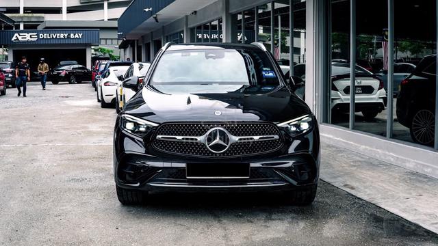 Mercedes Benz GLC300 2.0 4MATIC AMG S.ROOF 2023 - 3
