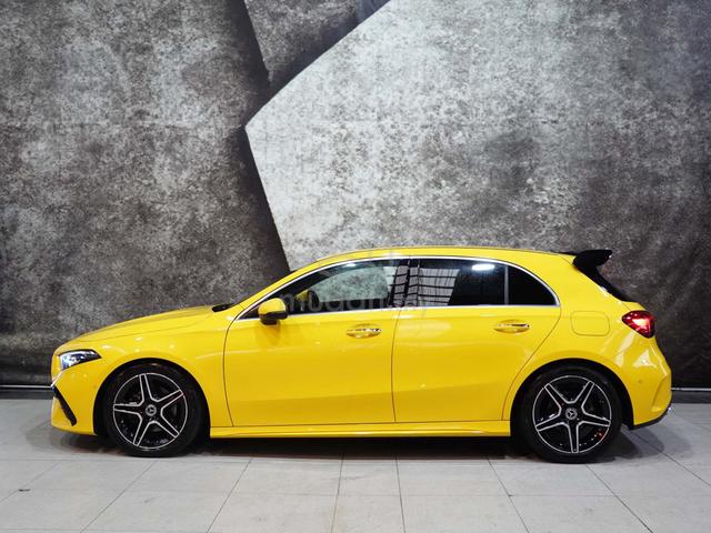 2023 Mercedes BENZ A180 STYLE AMG LINE - 3