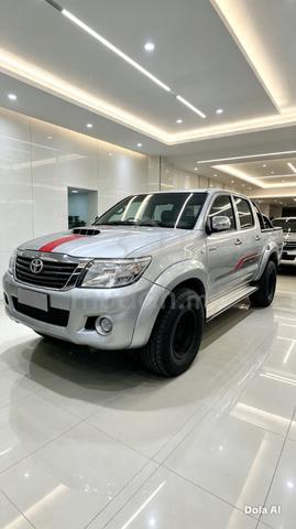 2016 Toyota HILUX 2.5 G VNT AUTO 4X4 TOWN USE ONLY - 1