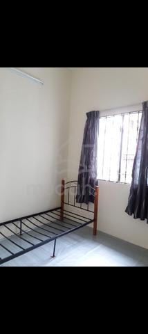 Small Room for Rent @ Damansara Kim 1