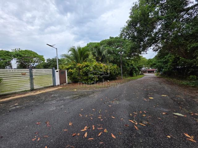 WOW! Freehold Bungalow Lot 7,123 sqft in Taman Desa Baru, Kajang 1
