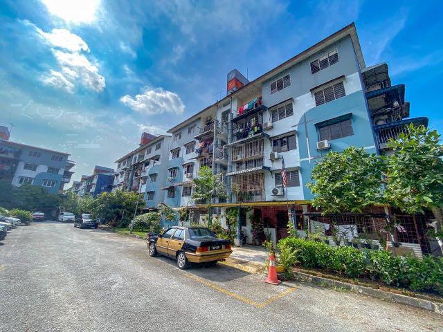 Flat PKNS Seksyen 18 Shah Alam 1