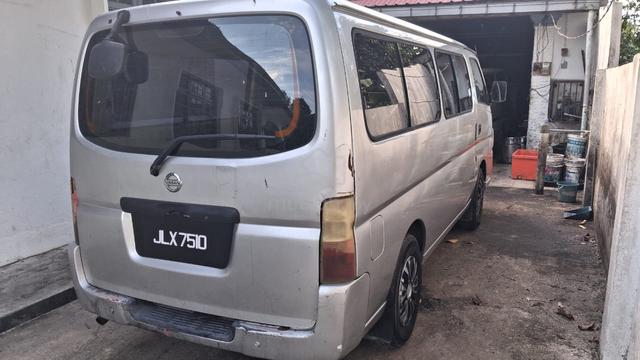 2009 Nissan URVAN 3.0 WINDOW VAN (M) - 5