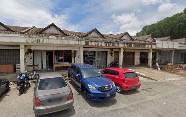 Bukit Puchong suitable for storge,puchong ,Sunway 1