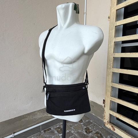 Umbro Nylon Shoulder sling Bag - photo 3 of 5