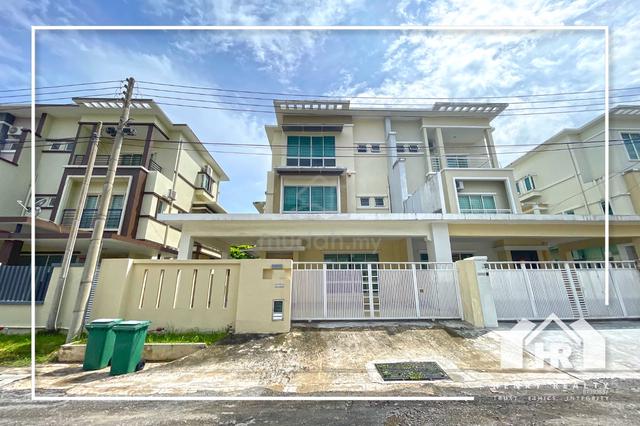 Taman Hilltop Perdana | Semi Detached | 3 Storey | Luyang | KK 1