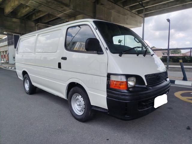 2001 Toyota Hiace 2.4 (M) Panel Van - 1