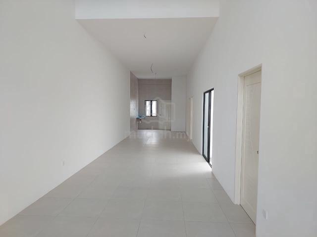 Single Storey terrace at Sungai Tengah, Kuching 1