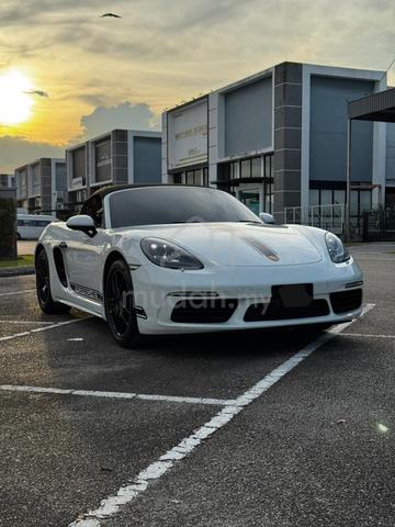 2021 Porsche 718 2.0 BOXSTER (A) - 1