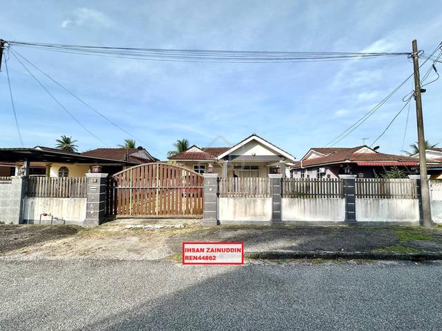 BANGLO LAWA💥 LUAS💰 4🛏️ RENO❗4284SQFT 🏚️ Taman Malinja Langgar 1