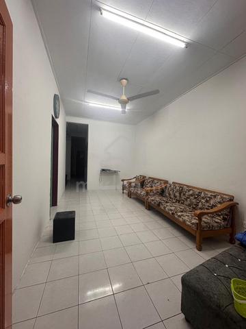 Single Sty Taman Saujana Puchong Unit For Rent, Puchong Disewa, LRT 1