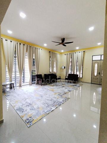 Rumah Sewa Taman Padang Raja Melor  1
