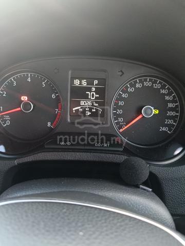 2017 Volkswagen POLO 1.6 (CKD) FACELIFT (A) - 4
