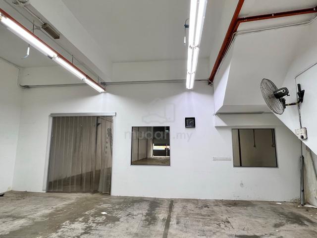 Puchong Meranti Permai 1.5-storey Light Industry Spacious Usable Area 1