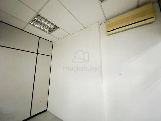 Georgetown Save Cost Office 1162sf with 5 Rooms For Rent 2