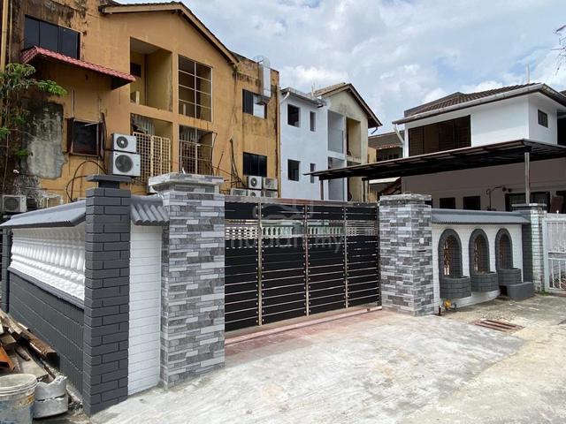 Taman Johor Jaya Rosmerah 2 Story Corner Lot For Rent 1