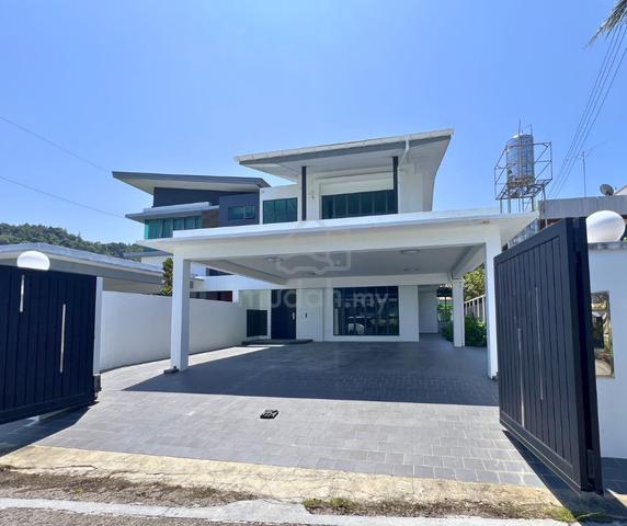 Semi Detached House | Likas | New | Spacious 1