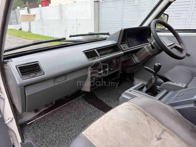 Nissan VANETTE C22 WINDOW VAN Aircond Sgt Sejuk - 5