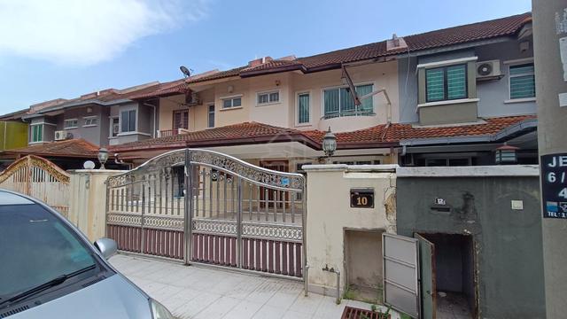 Fully Renovated 2sty Landed House (Freehold) Bandar Mahkota Cheras 1