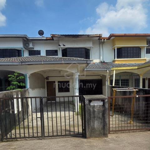 Bayu Perdana, Klang. Freehold. Non-bumi. House to sell. Below MV. 1