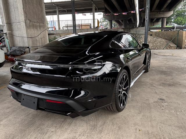 2025 Porsche Taycan Facelift Sedan(A)5ACAR LOW MIL - 5