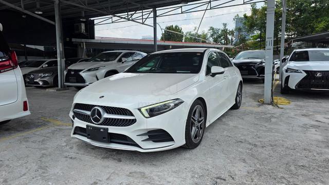 GRADE 4.5 2021 Mercedes Benz A180 1.3 AMG PROMO - 1
