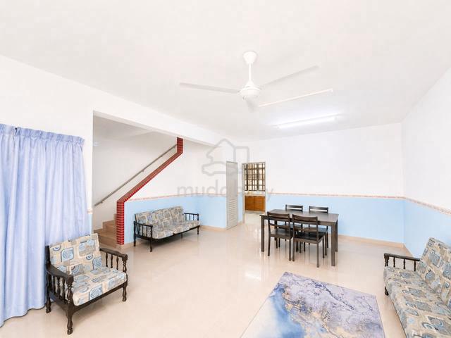 Jalan Permas 11/ Double Storey 22x75sf @ Permas Jaya Back Extended 1