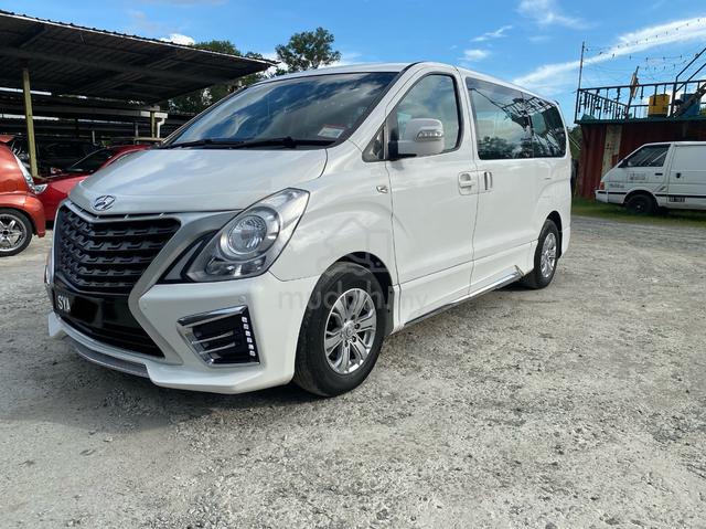 BIG OFFER❗2018 Hyundai GRAND STAREX 2.5  Diesel(A) - 3