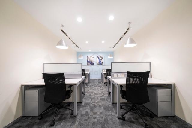 Coworking space in Regus Financial Park 1