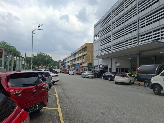 SS22, Damansara Jaya, Petaling Jaya 4 storey shop 1