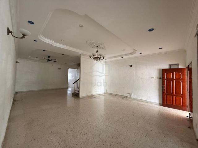 2 Storey Terrace at Island Glades Greenlane Concrete No Split Level 1